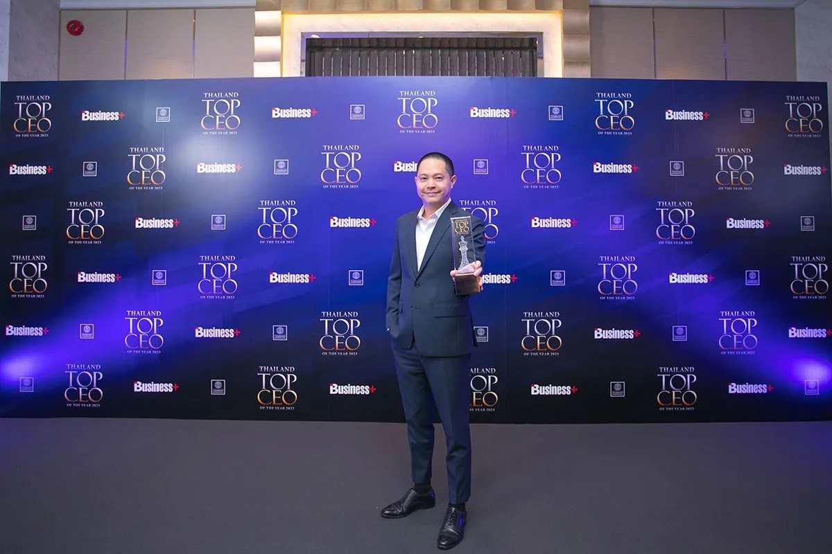 "หมอเส" คว้ารางวัล "TOP CEO" จากเวที THAILAND TOP CEO OF THE YEAR 2023