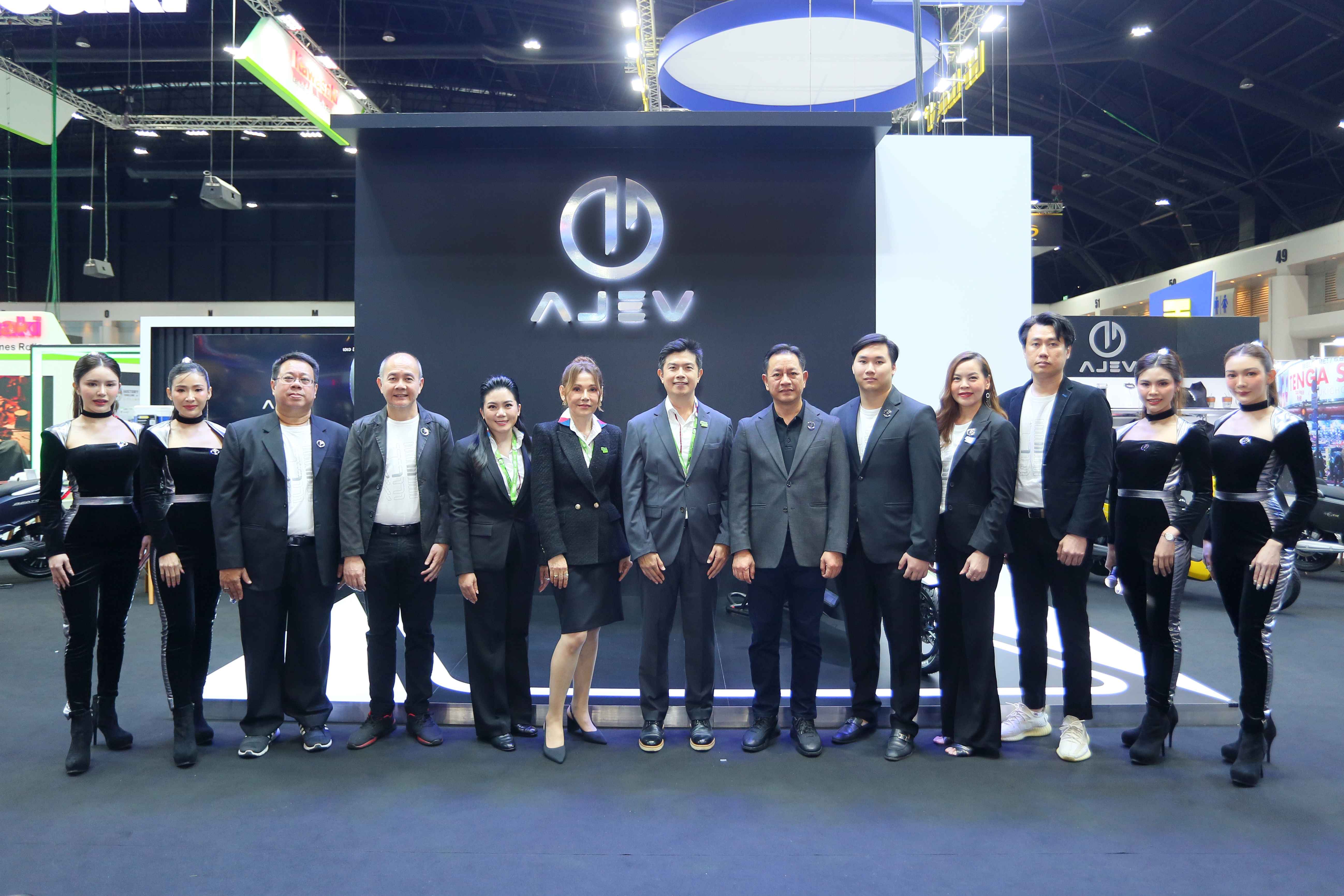 AJ EV จัดเต็ม! อวดโฉม 6 รุ่นใหม่ล่าสุด  เปิดราคา 4 รุ่นอย่างเป็นทางการ พร้อมเปิดจองในงานมอเตอร์ เอ็กซ์โป 2024