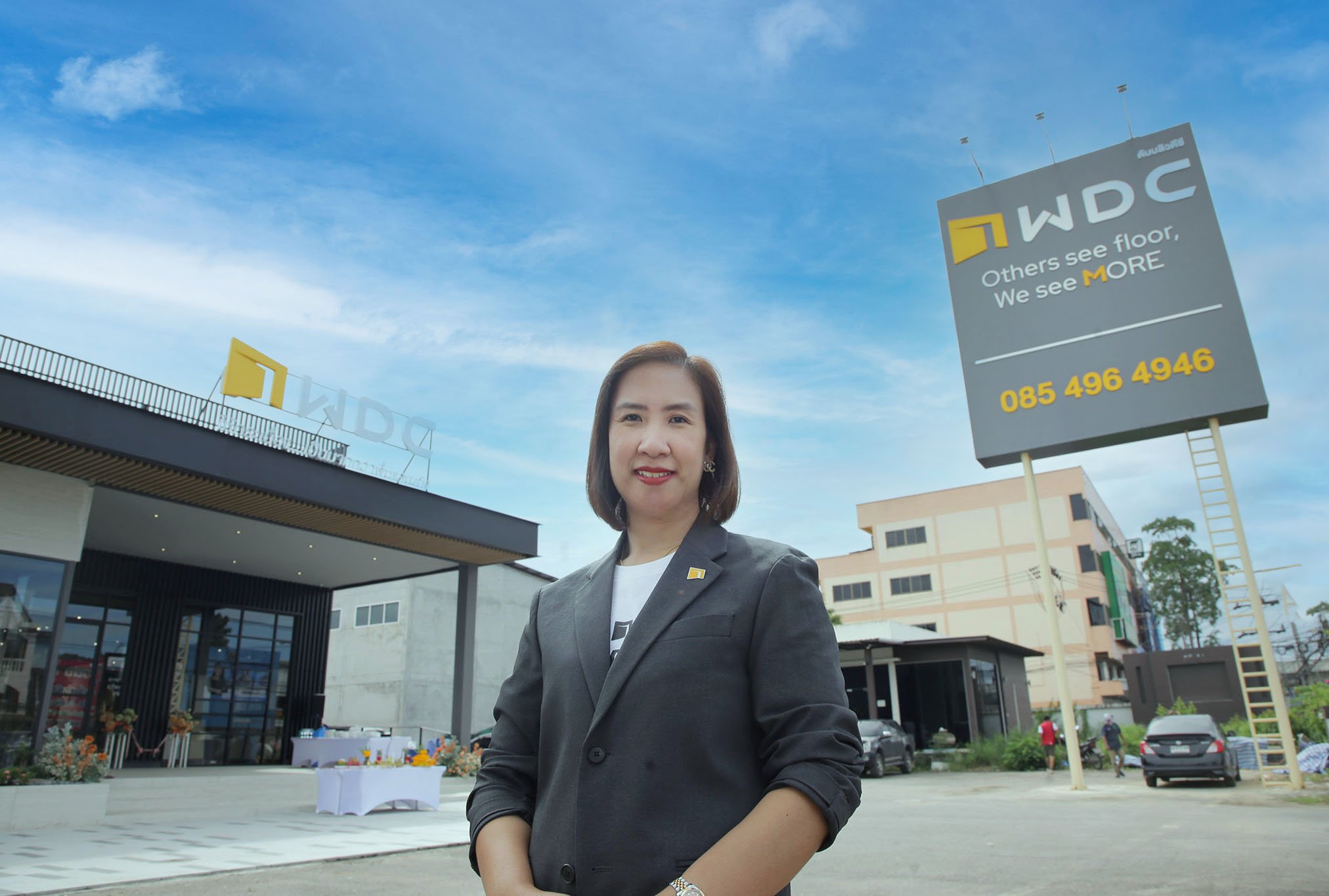 WDC เสริมกำลังตลาดภาคใต้ ทุ่มงบ 20 ล้านบาท ขยายโชว์รูมแห่งที่ 9 จ.สุราษฎร์ธานี ลุยสินค้ารักษ์โลก พร้อมเปิดตัว Friends of Brand ปี 2568