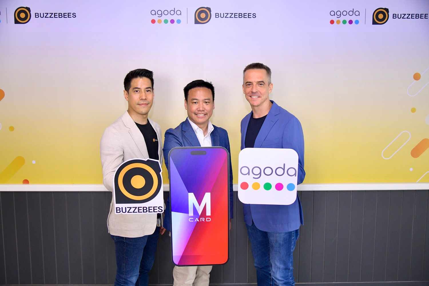 M Card จับมือ Buzzebees มอบสิทธิประโยชน์สุดคุ้ม เมื่อใช้คะแนน M Point จองที่พัก สะดวกสบายเหนือระดับที่ Agoda
