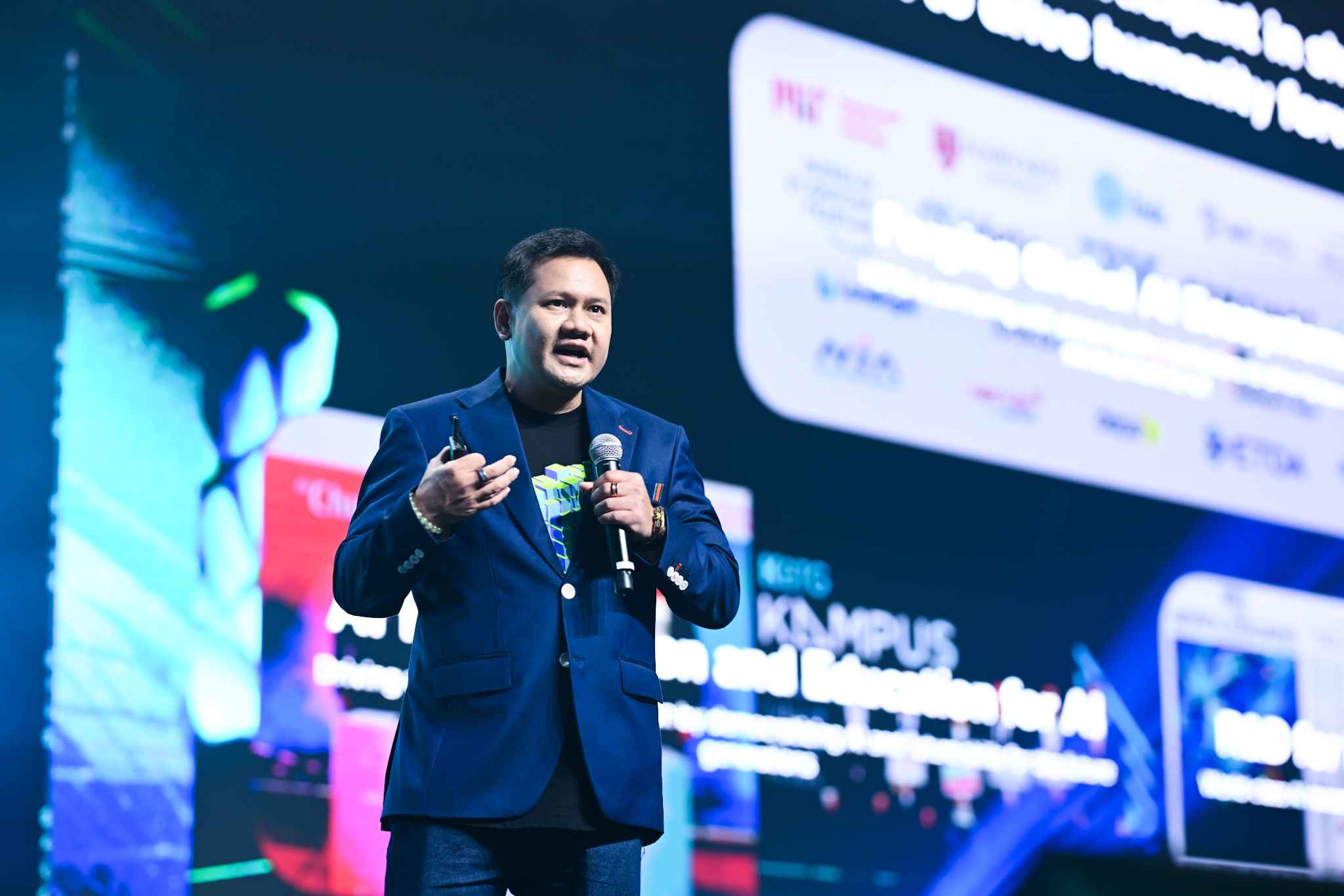 KBTG Techtopia ปี 3 เปิดประตูสู่อนาคตมนุษยชาติ ตอกย้ำว่ามนุษย์และ AI เมื่อผนวกกำลังกัน คือแสงสว่างของโลกยุคใหม่ 