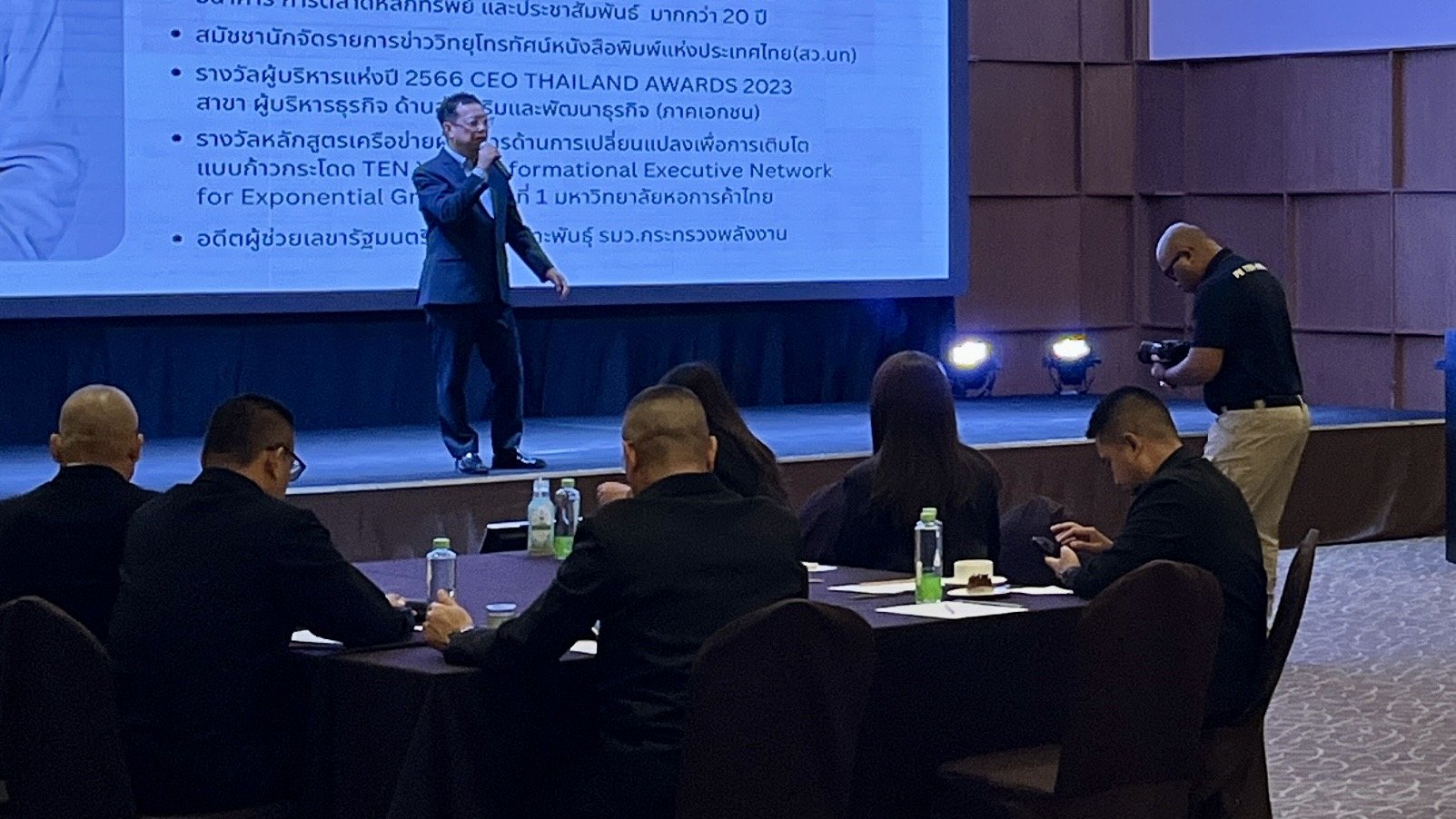 ''CEO เดอะ เวย์ คอมมิวนิเคชั่น'' ร่วมบรรยายพิเศษ “การสื่อสารภาวะวิกฤติของภาคเอกชนขนาดใหญ่”  ศูนย์อำนวยการรักษาผลประโยชน์ของชาติทางทะเล (ศรชล.)
