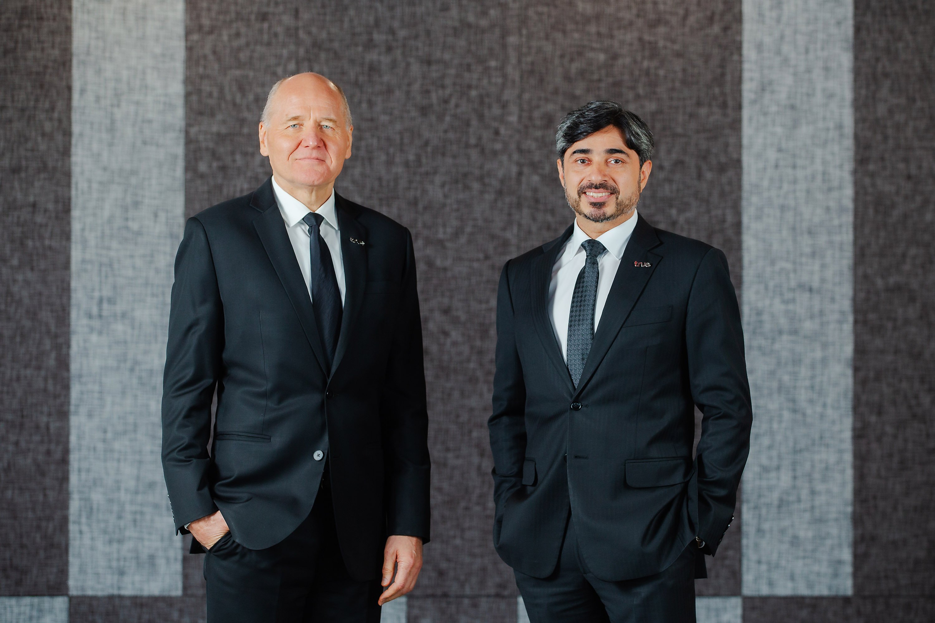 ทรู คอร์ปอเรชั่น ประกาศจ่ายเงินปันผลระหว่างกาลเป็นครั้งแรก 6.6 พันล้านบาท หลังทำกำไรต่อเนื่องเป็นไตรมาสที่สามติดต่อกัน