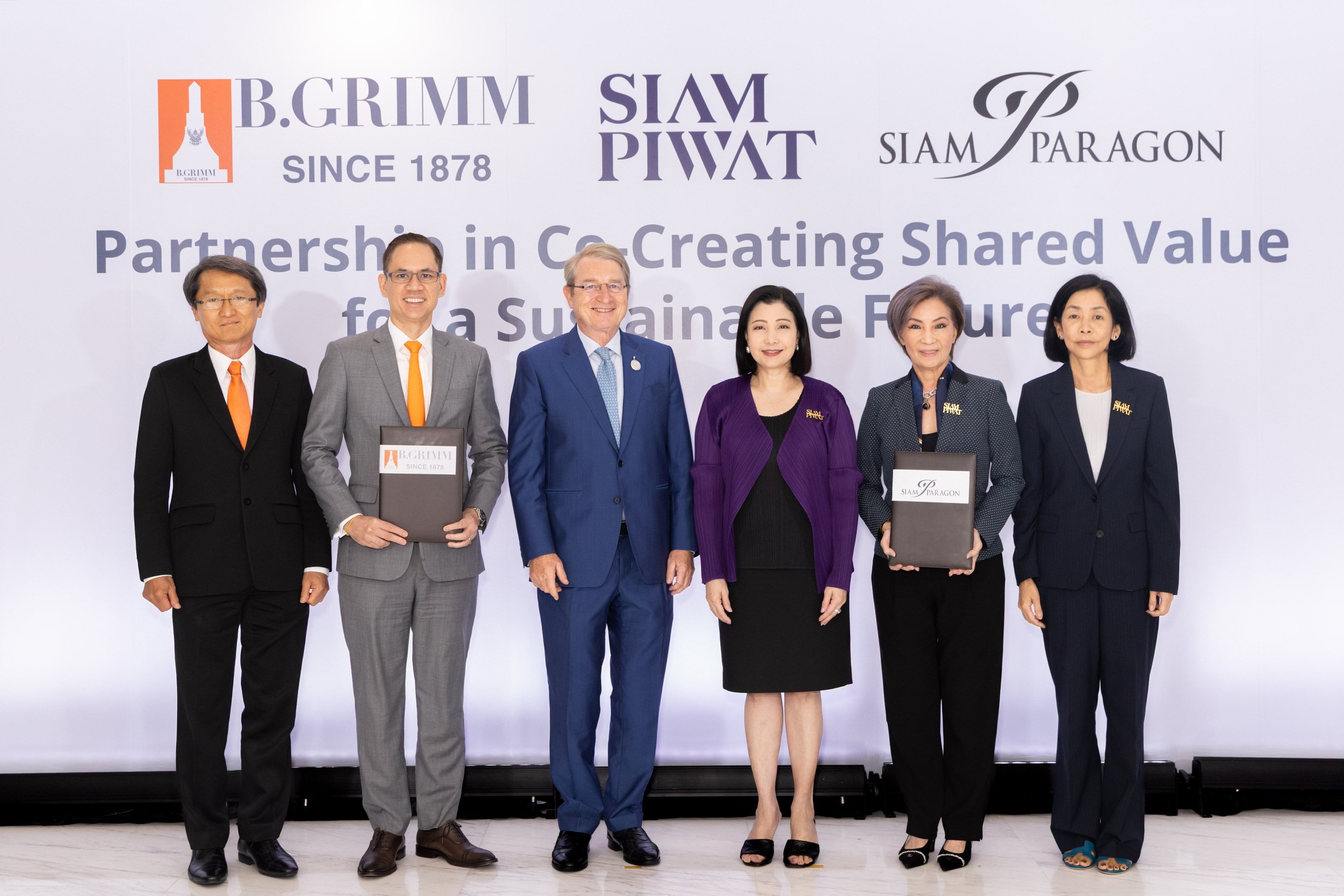 บริษัทบี. กริม ผนึกสยามพิวรรธน์ เดินหน้าความร่วมมือเชิงกลยุทธ์หลายมิติ ติดตั้งโซลาร์รูฟท็อปสยามพารากอน -ขับเคลื่อนสู่อนาคตพลังงานสะอาด