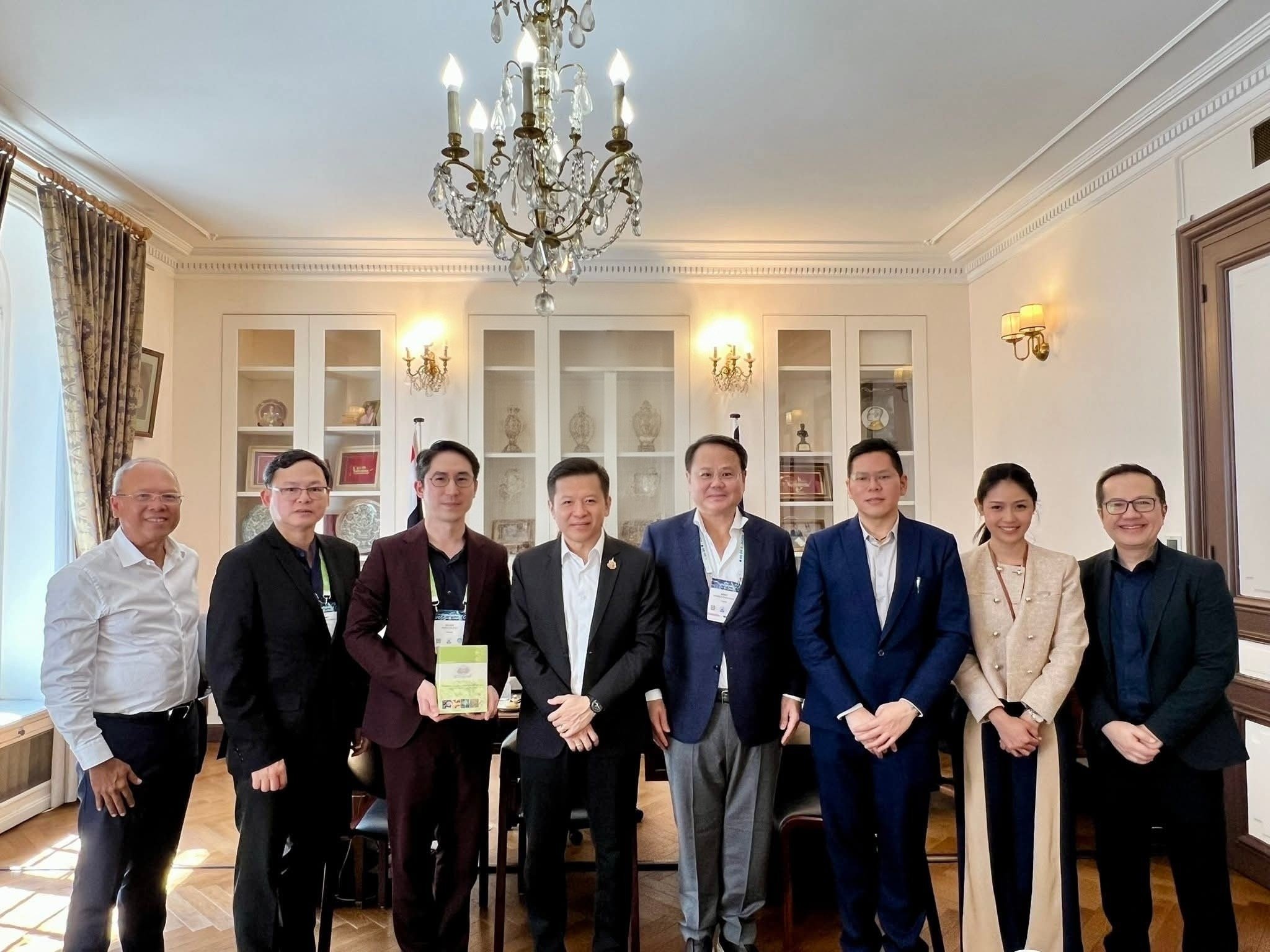 SAFE เยือนสถานทูตไทยในปารีส ผลักดันไทยสู่ Medical Tourism