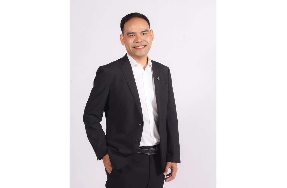 คุณวรัญญู ศิลา(แนวนอน).jpg