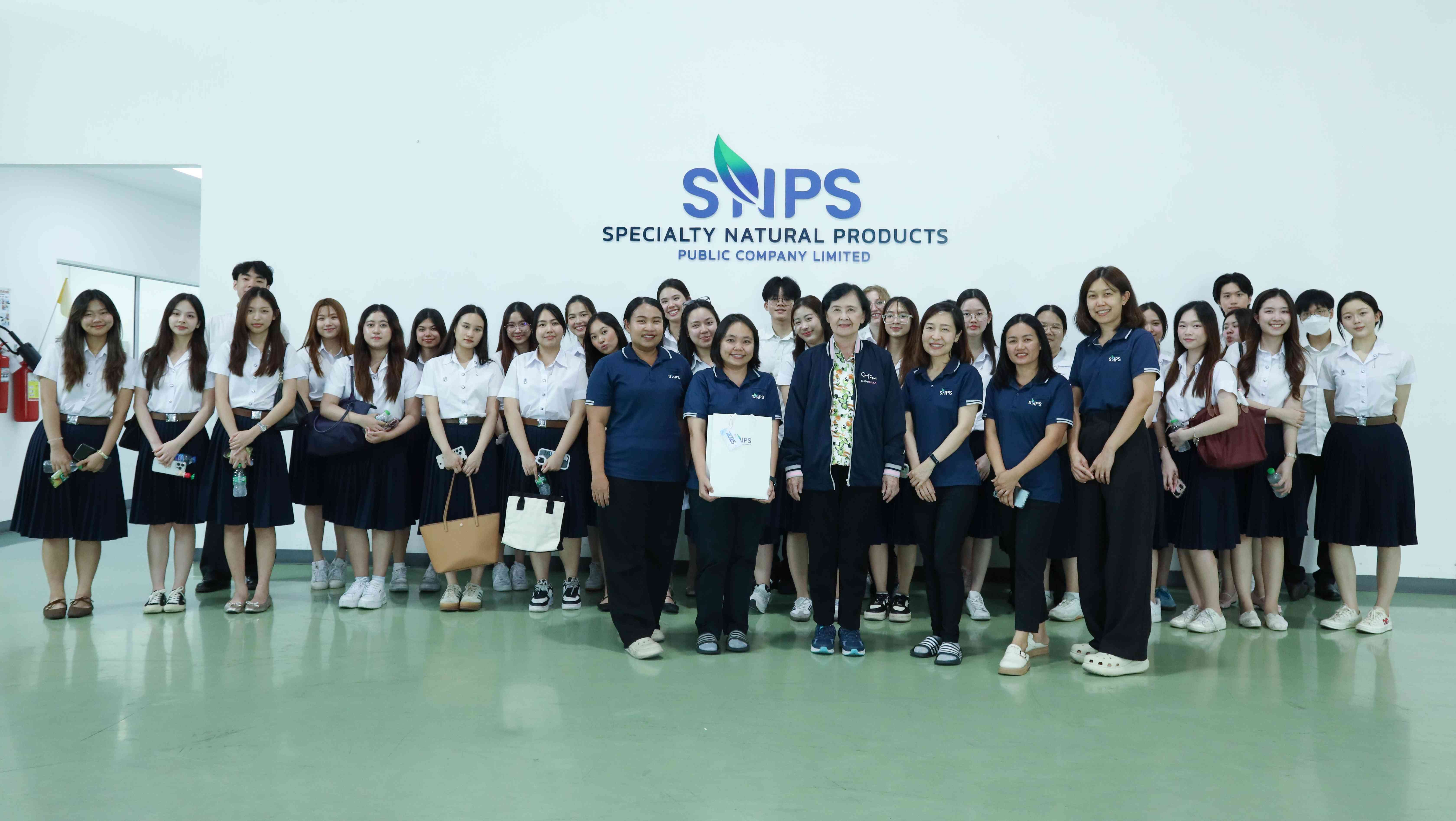 SNPS ต้อนรับนิสิตจุฬาฯ ถ่ายทอดองค์ความรู้  “นวัตกรรมสมุนไพรเพื่อสุขภาพที่ยั่งยืน”