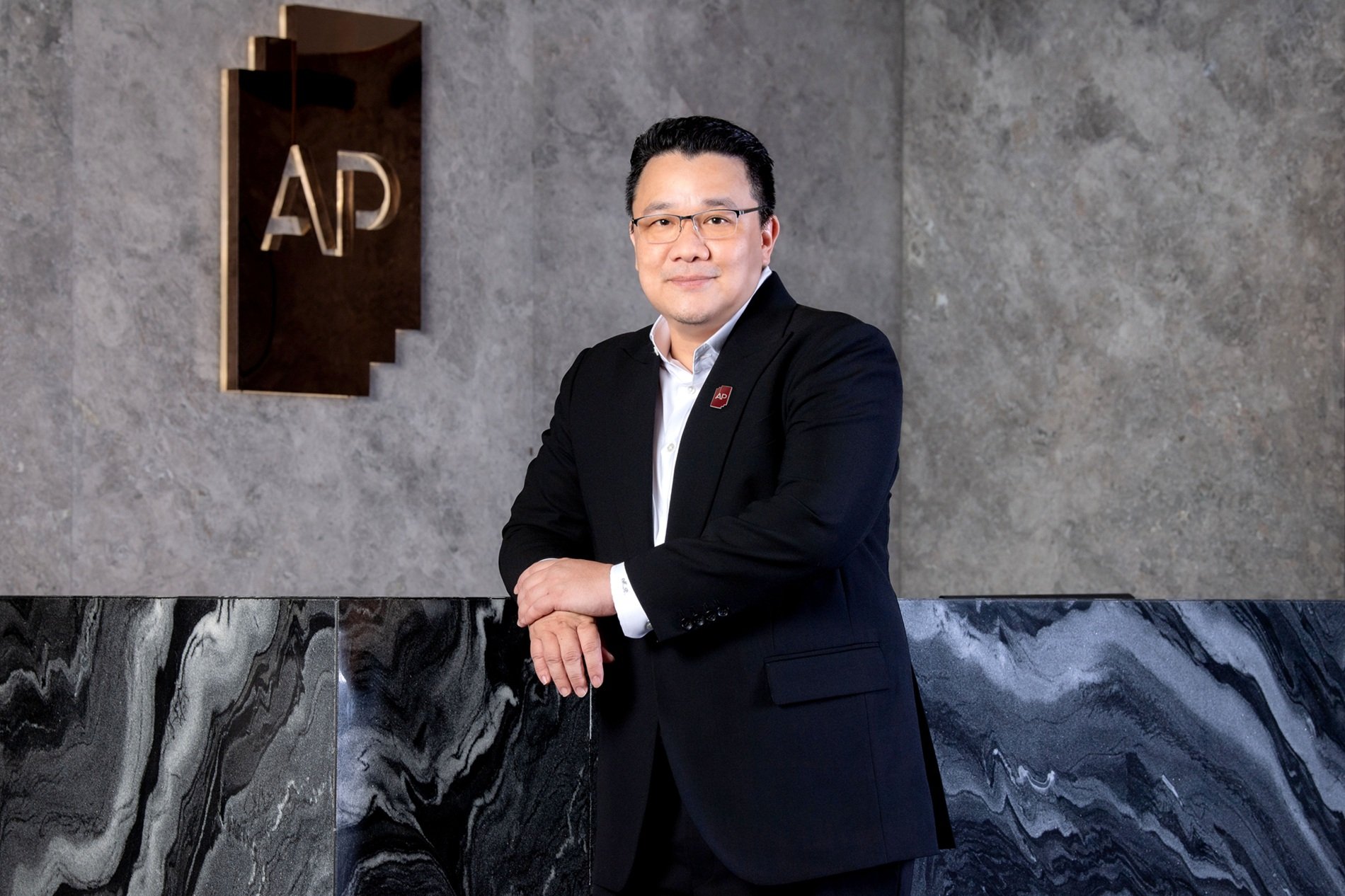 เอพี ไทยแลนด์ เปิดตัวทาวน์โฮมโมเดลใหม่ ‘SOLO’  ครั้งแรกในตลาดทาวน์โฮม ที่ให้ ‘อิสระ’ ระหว่างชั้น 1 และ 2  ตอบที่สุดของ LIVING QUALITY ในแบบคุณ         
