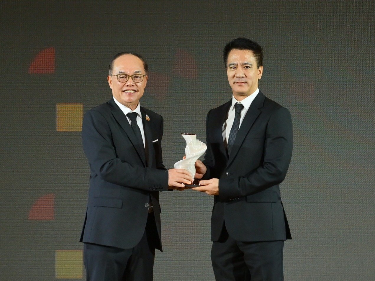 Mc Group รับรางวัล Commended Sustainability Awards จากเวที SET Awards 2025