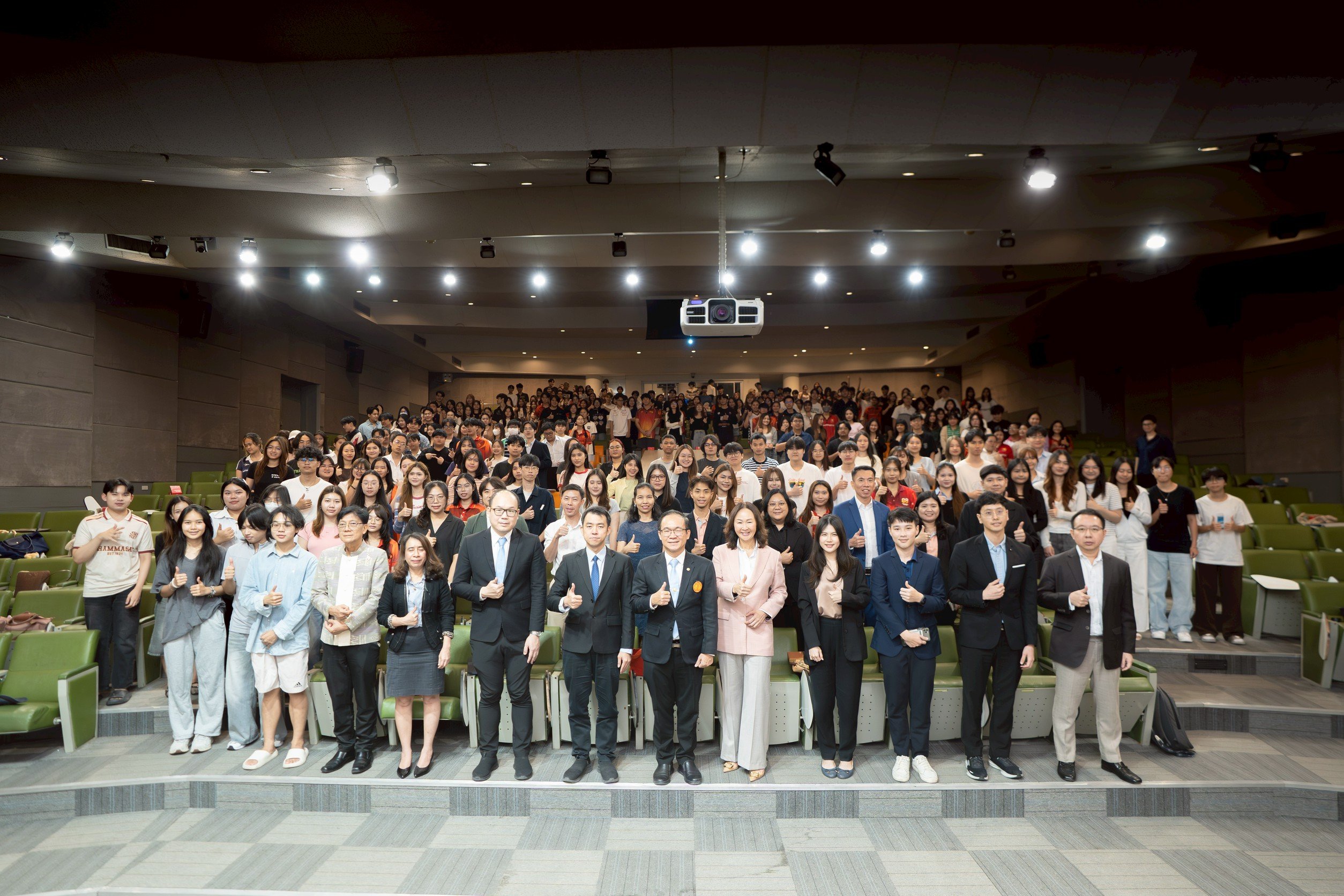 KGI จัดพิธีเปิดโครงการ KGI Algo Trading Bootcamp & Competition 2025  สำหรับนักศึกษามหาวิทยาลัยธรรมศาสตร์ ต่อเนื่องเป็นปีที่ 2