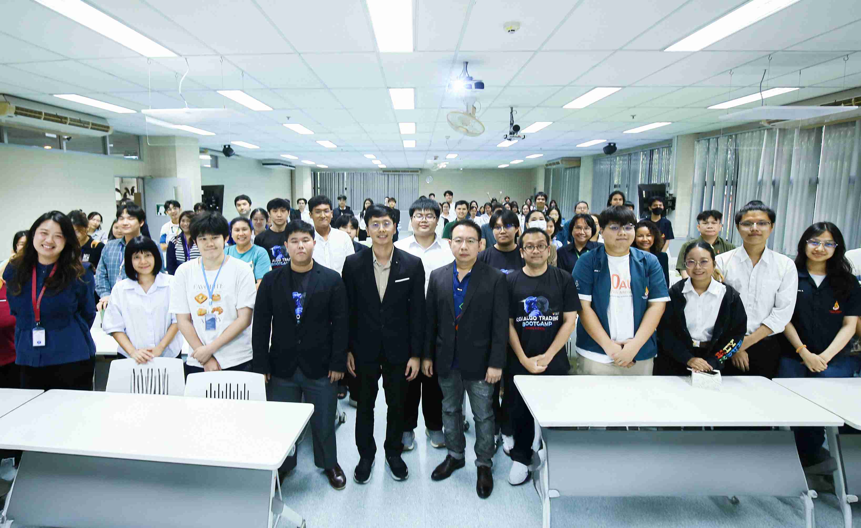 KGI จัดสัมมนา “พื้นฐานการวิเคราะห์การลงทุน” ในโครงการ KGI ALGO TRADING BOOTCAMP & COMPETITION 2025 ให้กับนักศึกษามหาวิทยาลัยมหิดล