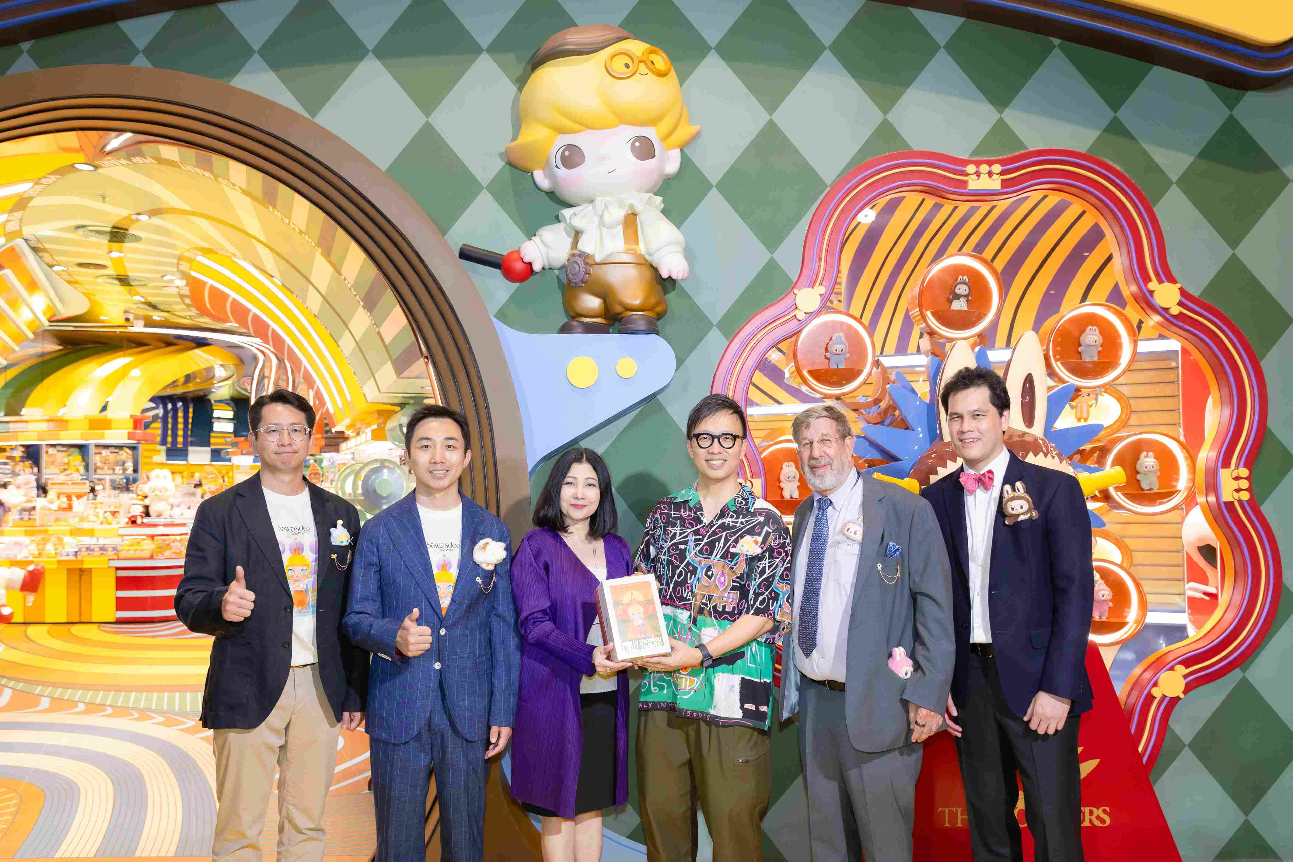 การเปิดตัวร้าน POP MART แฟลกชิพแห่งใหม่ล่าสุดในประเทศไทย พร้อมทำสถิติยอดขายวันเปิดร้านสูงสุดเป็นประวัติการณ์