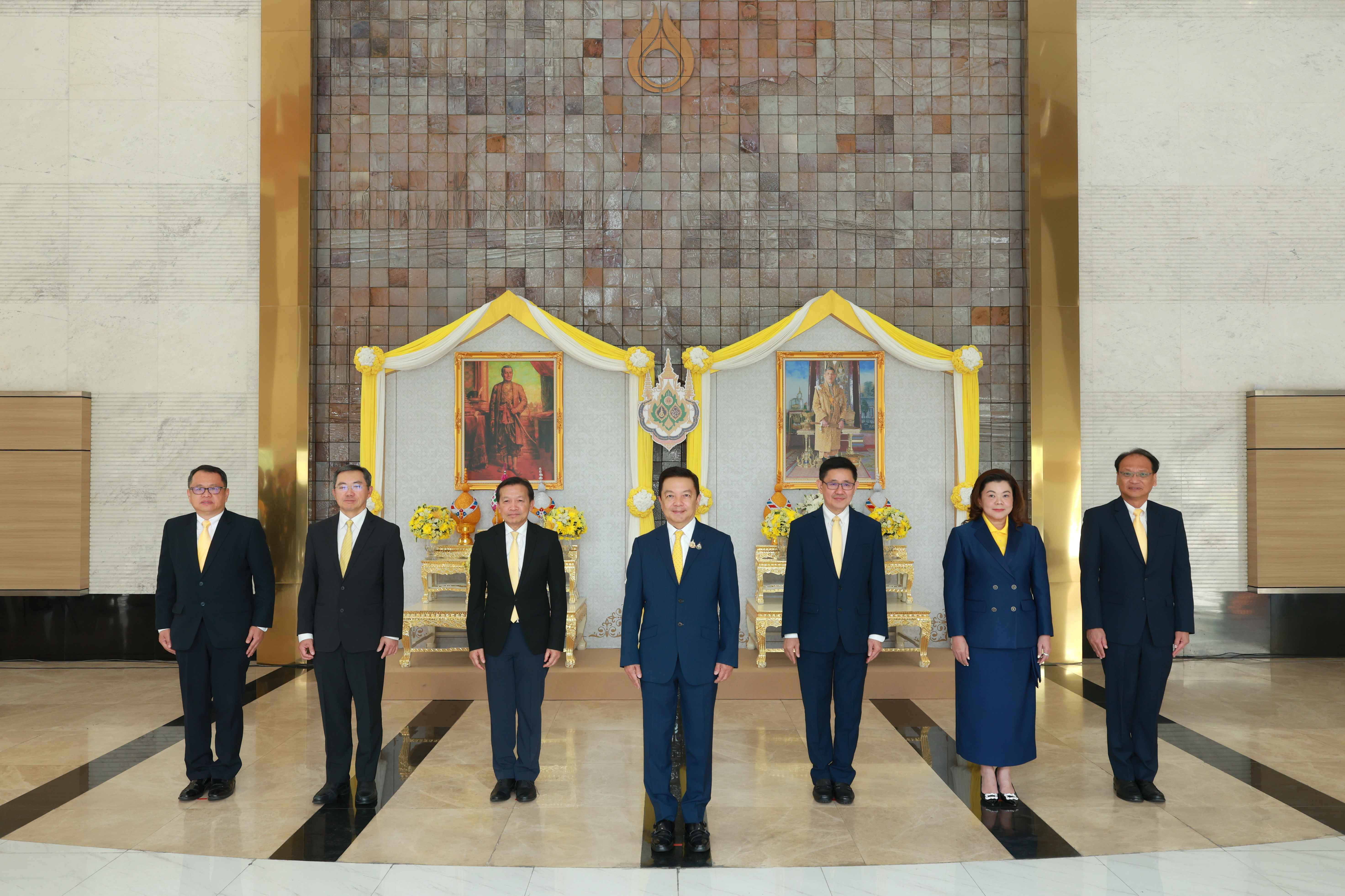 กลุ่ม ปตท. ร่วมเฉลิมพระเกียรติพระบาทสมเด็จพระเจ้าอยู่หัว เนื่องในโอกาสพระราชพิธีสมมงคล