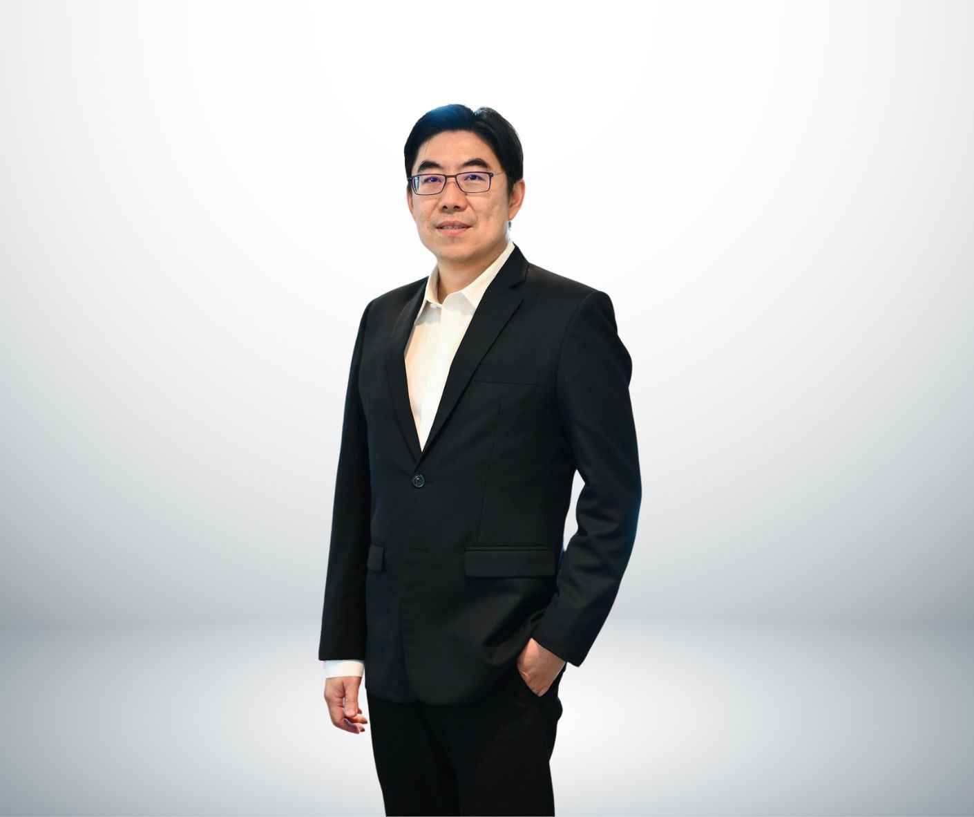 นายสุรนาถ 2 (1).jpg