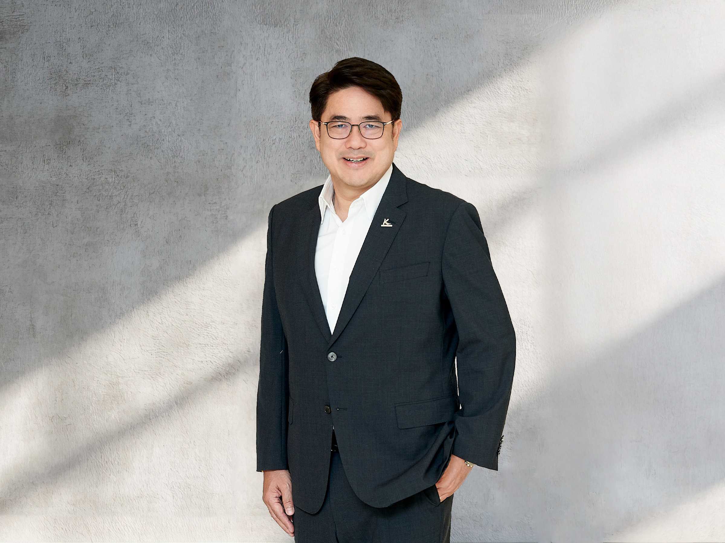 02_ดร.พิพัฒน์พงศ์ โปษยานนท์ (1).jpg