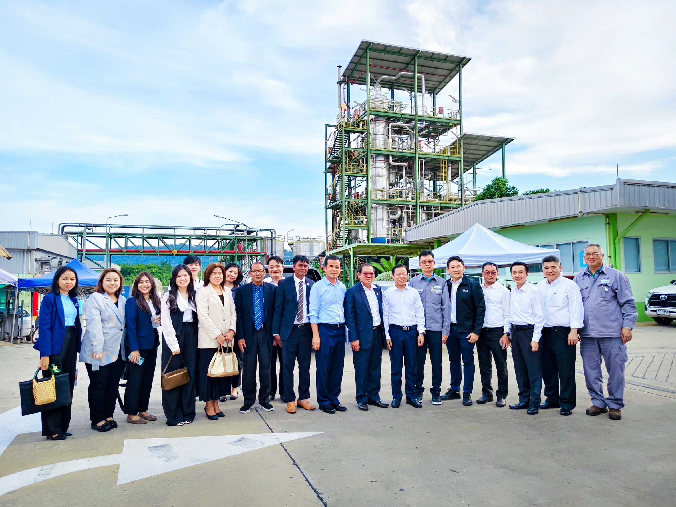 ผู้บริหาร GGC ให้การต้อนรับ รัฐมนตรีช่วยว่าการกระทรวงพาณิชย์ ประเทศกัมพูชา พร้อมคณะฯ เยี่ยมชมโรงงานเมทิลเอสเทอร์แห่งที่ 2 จ.ชลบุรี