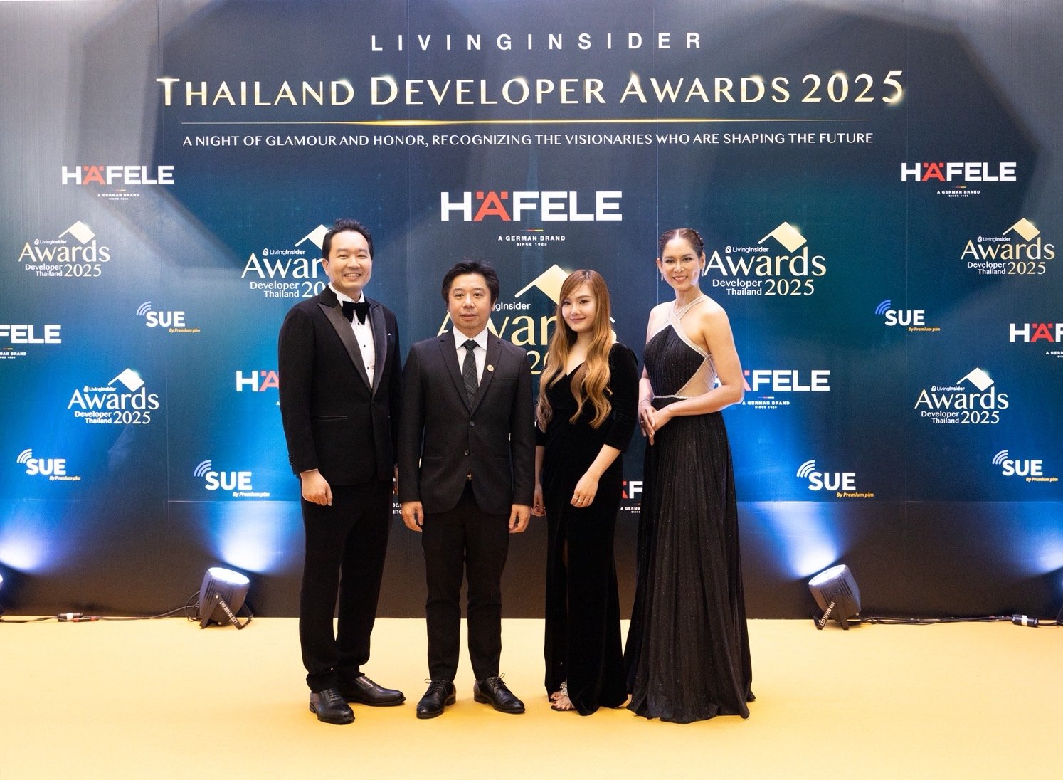 ออริจิ้น คว้า 2 รางวัลใหญ่  Best Crisis Management Leadership 2025 และ Best Pet - Friendly Awards  จากเวที Livinginsider Thailand Developer Awards 2025