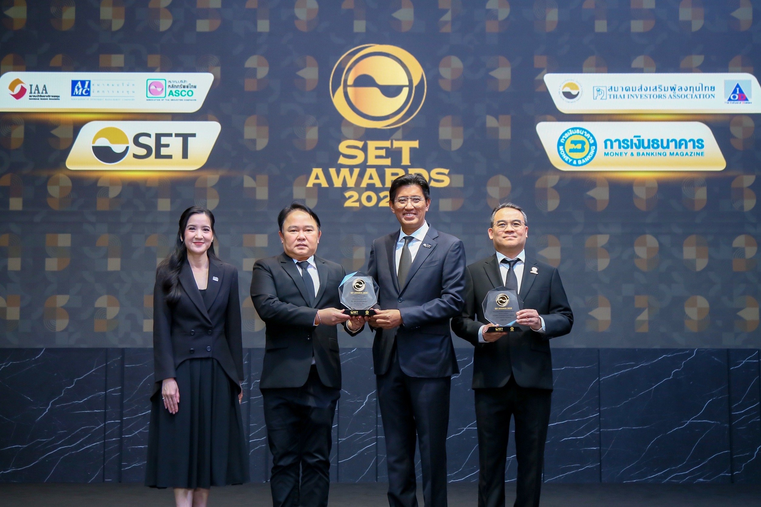 COM7 คว้า 2 รางวัลเกียรติยศจาก SET Awards 2025