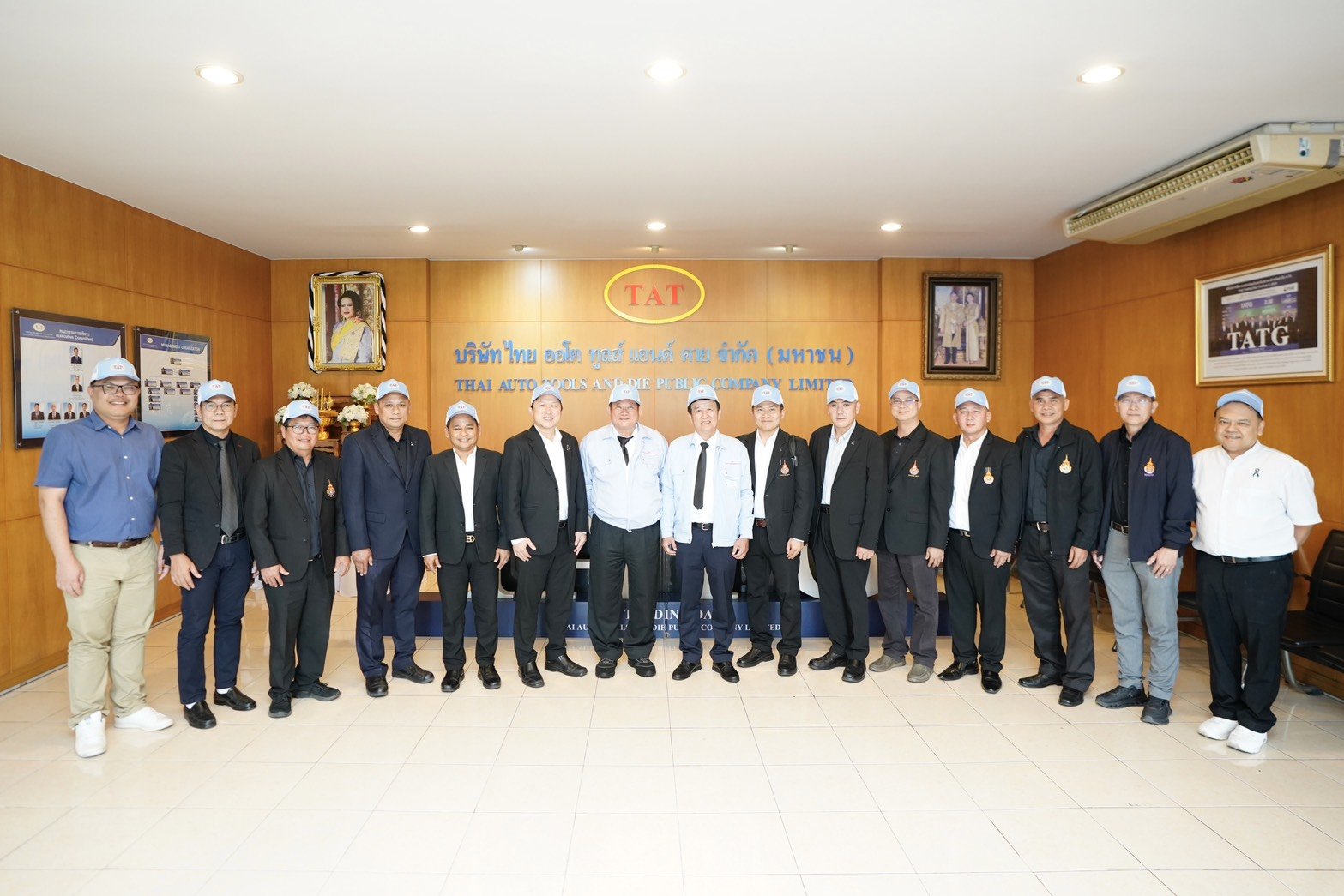 บมจ.ไทย ออโต ทูลส์ แอนด์ ดาย  ให้การต้อนรับ คณบดีคณะวิศวกรรมศาสตร์ มหาวิทยาลัยเทคโนโลยีราชมงคล (ทปคว.มทร.) ทั้ง 9 แห่ง