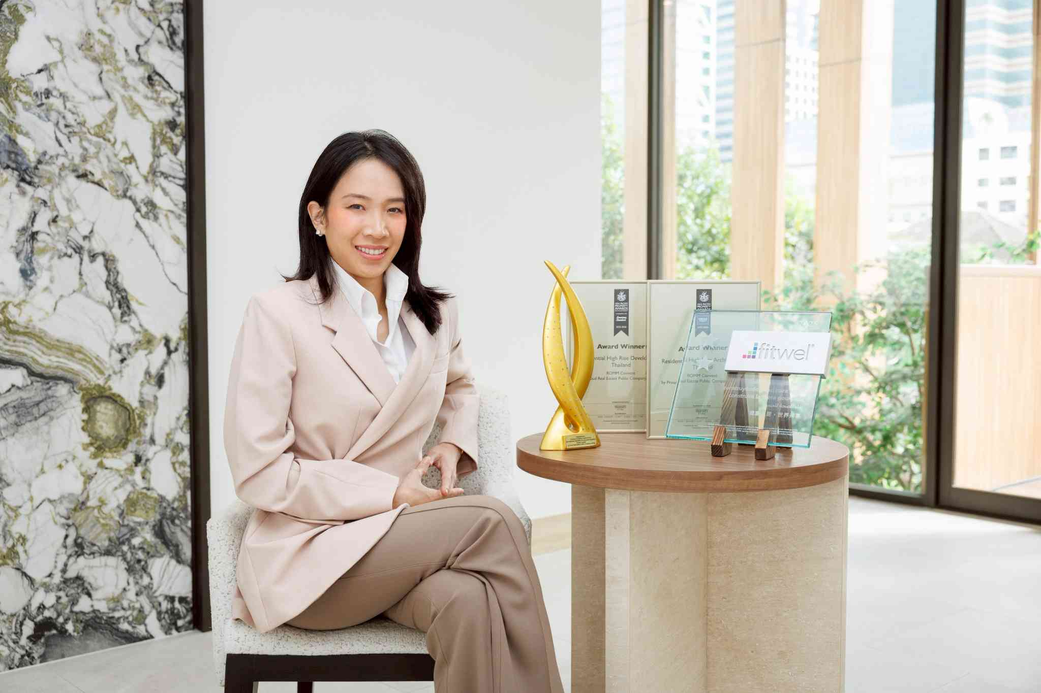 ROMM Convent คอนโดมิเนียมลักชัวรีเพื่อสุขภาวะที่ดี กวาดรางวัล Property Awards สะท้อนความเชื่อมั่นคุณภาพและมาตรฐานระดับโลก  