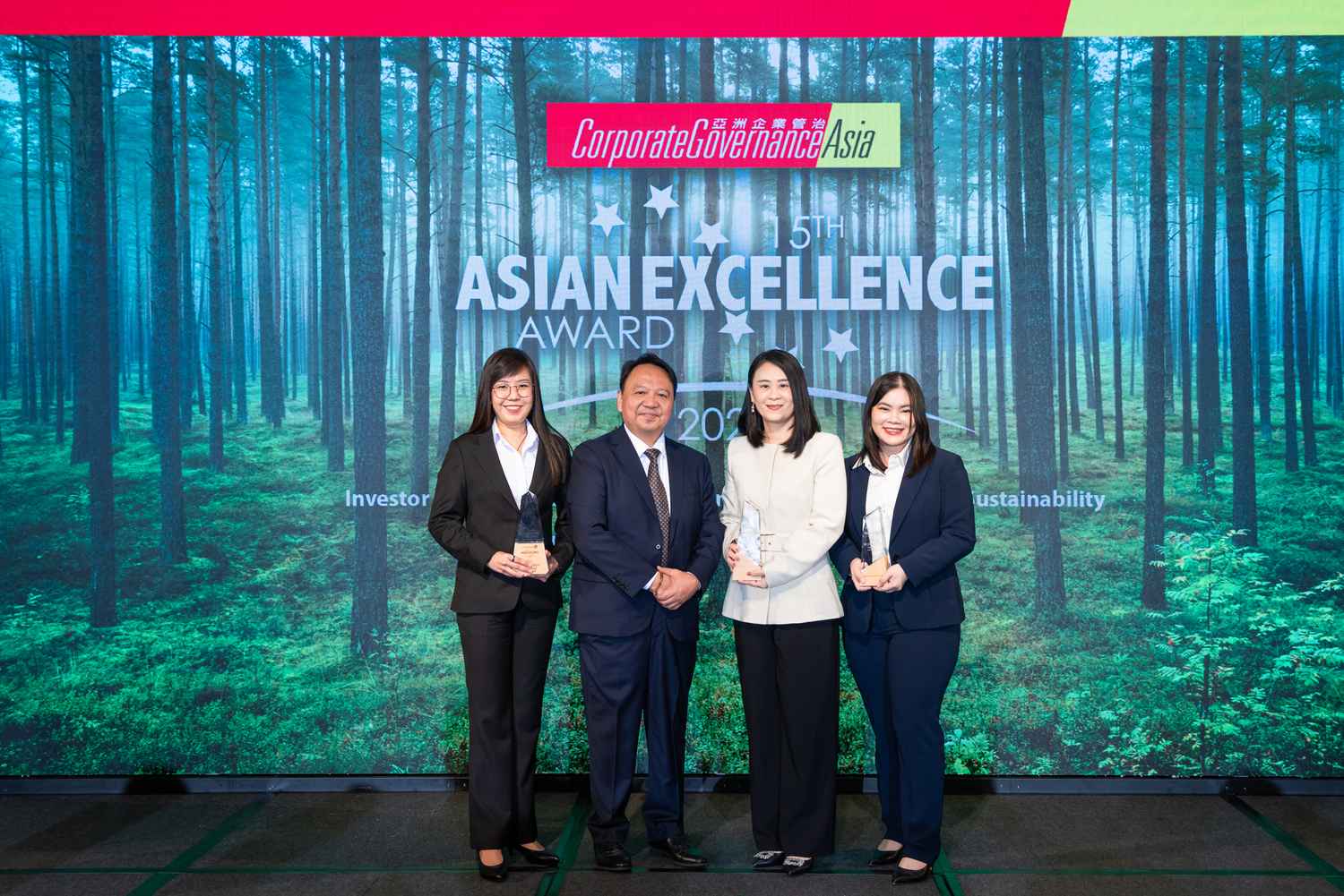 บี.กริม เพาเวอร์ คว้า 5 รางวัลความเป็นเลิศระดับเอเชีย  จากเวที “Asian Excellence Award 2025”   ตอกย้ำองค์กรที่ดำเนินธุรกิจอย่างยั่งยืน และมีธรรมาภิบาล