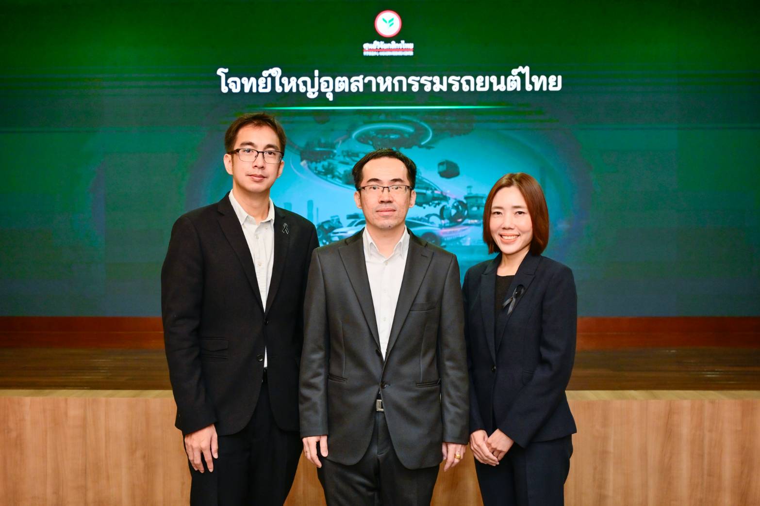 ศูนย์วิจัยกสิกรไทยห่วงอุตฯรถยนต์และชิ้นส่วนไทย แนะผู้ประกอบการปรับกลยุทธ์บุกตลาดรถ BEV