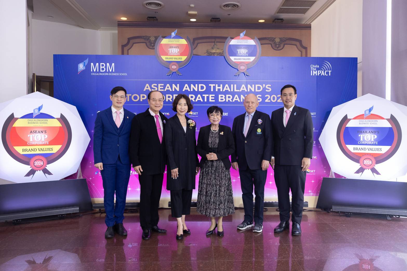 KTC ยืนหนึ่ง “องค์กรที่มีมูลค่าแบรนด์” รับรางวัล-โล่เกียรติยศเป็นปีที่6 
