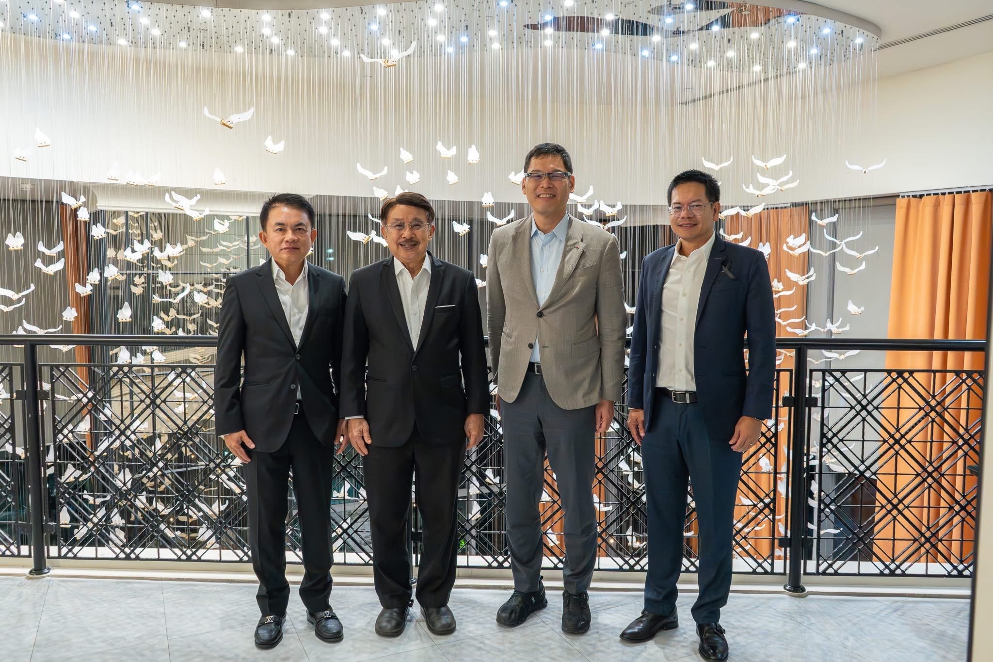 DTCENT ผนึก YES–BRS เสริมเกมรุก Smart Transportation ตอกย้ำผู้นำโซลูชันขนส่งอัจฉริยะ