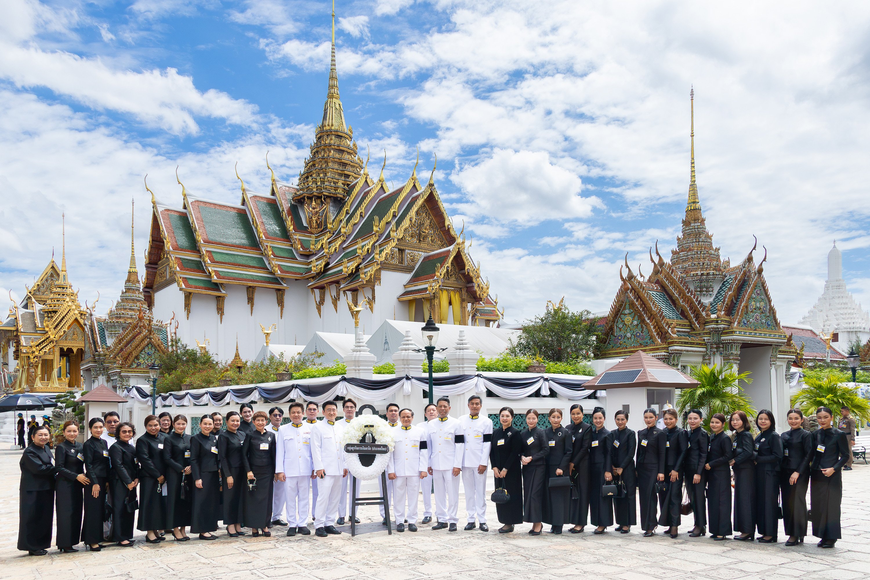 กลุ่มธุรกิจการเงิน ดาโอ (ประเทศไทย) ร่วมเป็นเจ้าภาพพิธีธรรมสวดพระอภิธรรมถวายพระบรมศพสมเด็จพระนางเจ้าสิริกิติ์