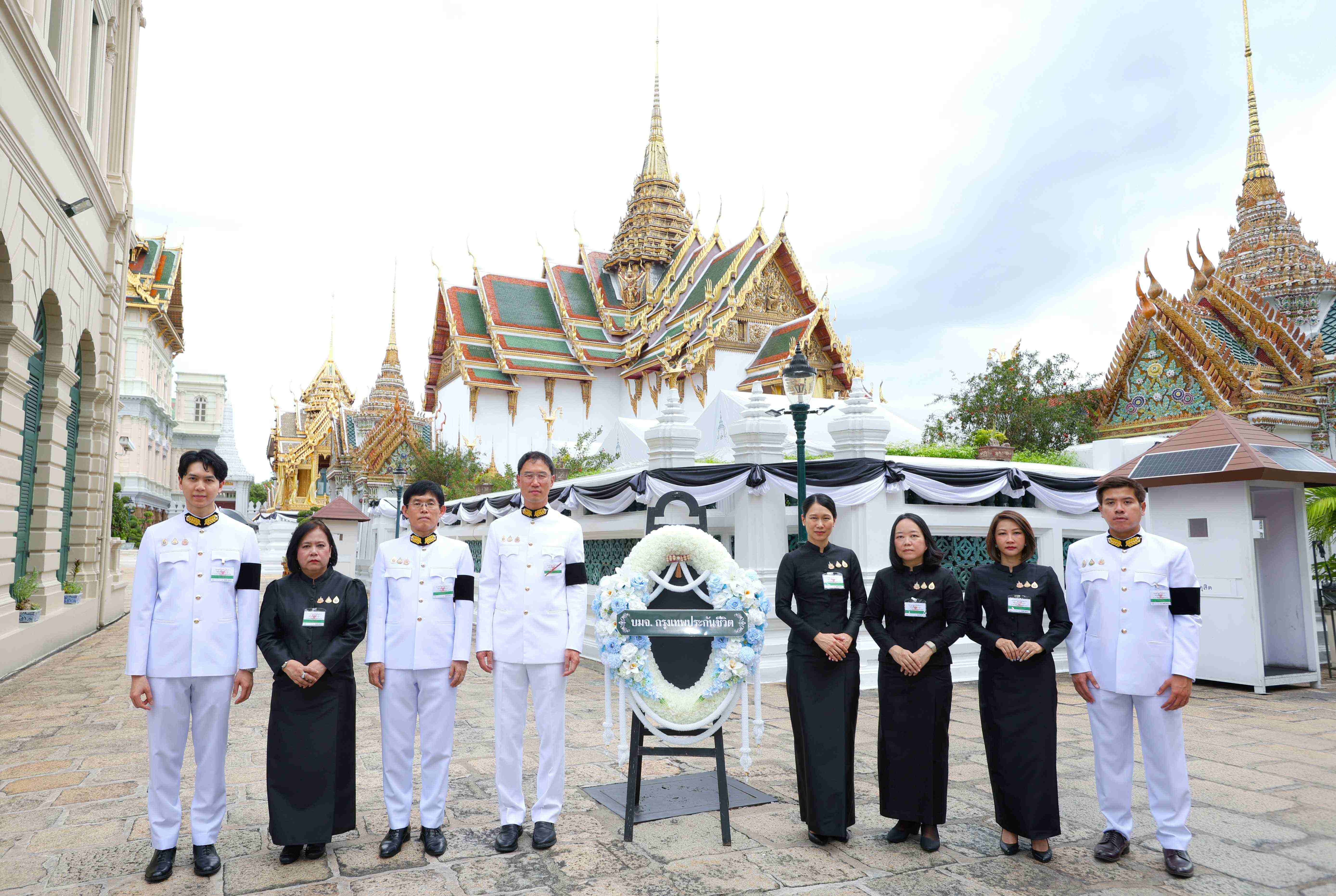 BLA ร่วมเป็นเจ้าภาพบำเพ็ญกุศล และวางพวงมาลาถวายสักการะ พระบรมศพพระพันปีหลวง