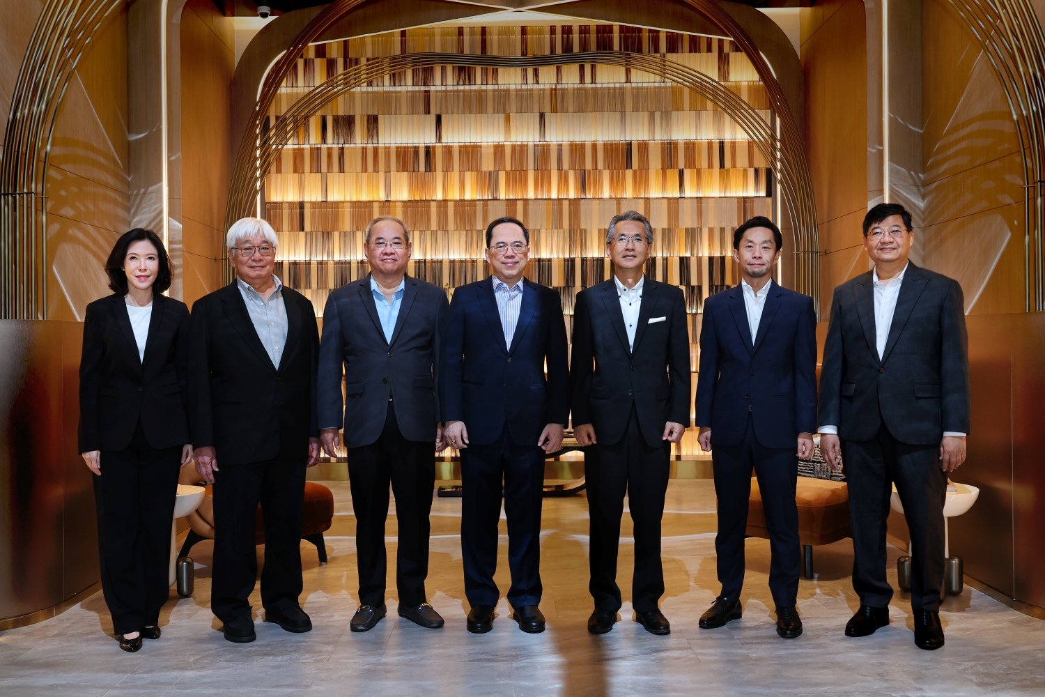 เอพี ไทยแลนด์ ผนึก มิตซูบิชิ เอสเตท อวดโฉมแฟลกชิป ‘RHYTHM เจริญนคร ไอคอนิค’ มูลค่า 5,000 ล้าน